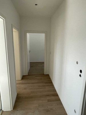 Exklusive 4-Zimmer-Dachgeschosswohnung mit gehobener Innenausstattung in Singen (Hohentwiel)