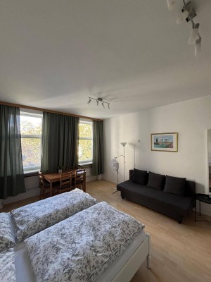 Provisionsfreie, sonnige 2-Zimmer-Altbauwohnung Nähe Erholungsgebiet Böhmischer Prater, Verkehrsknoten Verteilerkreis und U-Bahn U1 – vollmöbliert &amp; sofort bezugsbereit
