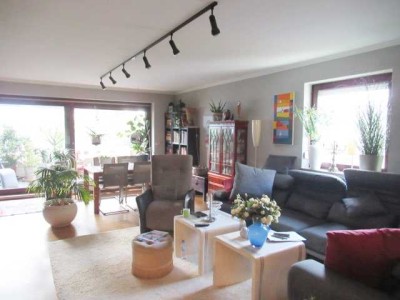 Horn – 1a gepfl. 3 Zi. Whng. /Balkon /Loggia u. Stellplatz in TG