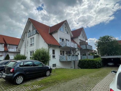 Modernisierte 3,5-Raum-Wohnung mit Balkon und Einbauküche in Kupferzell