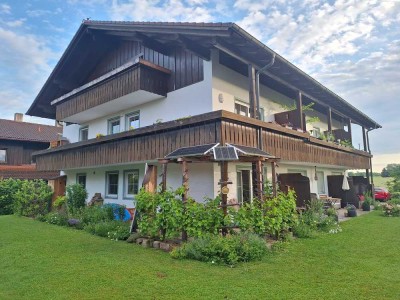 Direkt am Chiemsee 2ZKB mit Hobbyraum und außergewöhnlicher Terrasse