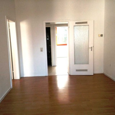 KLEINE 2RAUMWOHNUNG FÜR RUHIGE MIETER IN GEPFLEGTEM MFH