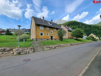Haus mit 3 Wohnungen in sonniger Lage!