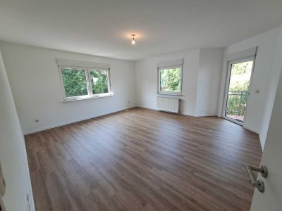 � Frisch renovierte 4-Zimmer-Wohnung mit 2 Balkonen in Mainz-Finthen – 99 m² Wohnkomfort
