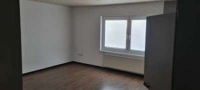 2,5-Zimmer-Erdgeschosswohnung mit Einbauküche in Nümbrecht