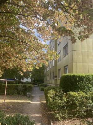 Erstbezug nach Kernsanierung - attraktive 3 Zi. Wohnung in Frankfurt Nied