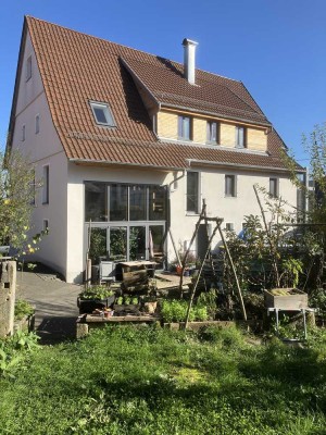 Stilvolle 3-Zimmer-Wohnung mit gehobener Innenausstattung in generalsaniertem Bauernhaus