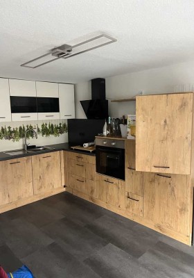 Helle 2-Zimmer Wohnung in Leverkusen-Bergisch Neukirchen mit großem Balkon