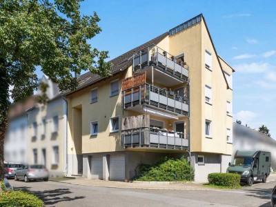 Tolle 3-Zimmer-Dachgeschosswohnung mit Wohnküche, Balkon und Stellplatz