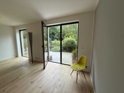 Möblierte Einraumwohnung in exklusiver Wohnlage am Rhein in Wittlaer