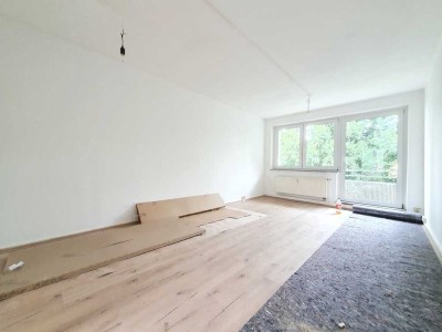 Frisch renoviert, Balkon, Tageslichtbad - ruhig gelegene 4-Zimmerwohnung mit tollem Schnitt!