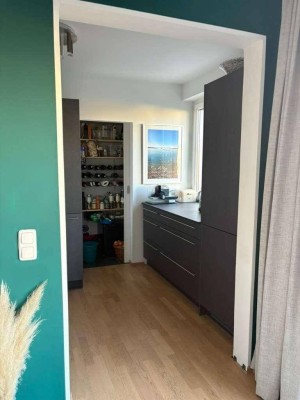 Helle, ruhige 2-Zimmer-Wohnung mit 70 m2