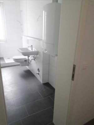 Schicke 2-Zimmer-Wohnung mit Balkon zu vermieten.