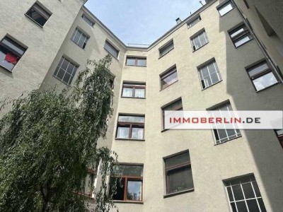 IMMOBERLIN.DE - Tolle Stuck-Altbauwohnung in Trendlage beim Tempelhofer Feld