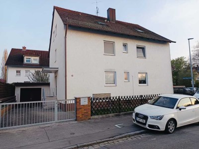 Vermietung. Wertsteigerung. Sicherheit. - Charmantes 3- Familienhaus in Schwabach