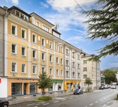 Penthouse mit Galerie, offener Kamin und Terrasse – zu verkaufen!
