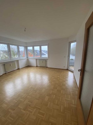 Freundliche 2-Zimmer-Wohnung mit Balkon und EBK in Regensburg