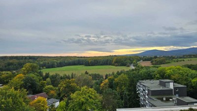 ***PROVISIONSFREI-Penthouse mit einzigartigem Panoramablick, Dachterrasse, Garage & barrierefrei***