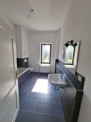 FRISCH RENOVIERTE KASSBERGWOHNUNG!