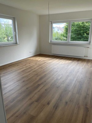 Erstbezug nach Sanierung: 4-Zimmer-Wohnung mit Garage in Mössingen