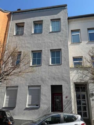 Gepflegtes Mehrfamilienhaus in Düren - Nähe Zentrum!
Ihre Kapitalanlage?