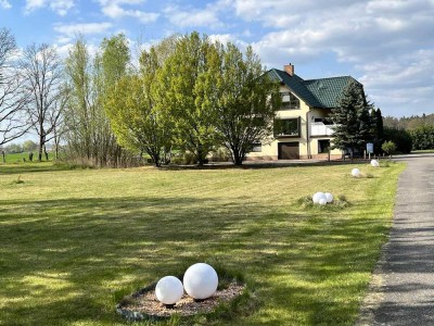 Traumhafte Landhausvilla inkl. Premium Ferienwohnung (=Einliegerwohnung), große  Baulandreserve