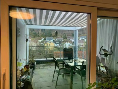 Sonnenterrasse mit Aussicht – Ihre neue 3-Zimmer-Wohnung in Aidlingen
