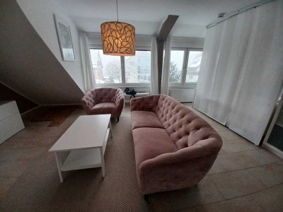 Luxussanierte, sonnige Dachgeschosswohnung am Killesberg