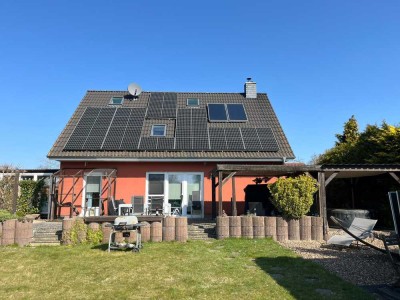 Schwarmstedt-Bothmer, EFH, Bj. 2010, ca. 136 m² Wohnfl., Kaminofen, PV-Anlage, Carport, 900m² Grdst.