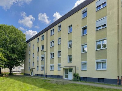 Große 79 m² 3-Zi.-Wohnung im Erdgeschoss mit Balkon!