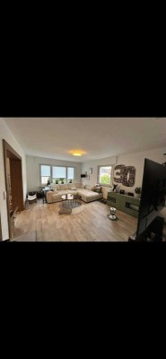 Helle 4-Zimmer Wohnung 1.OG EBK Balkon Kirchheim Teck