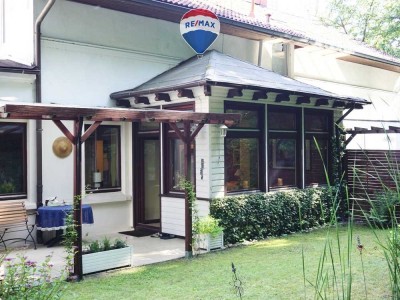 Wohnung mit verstecktem Gartenparadies – gemütlich & charmant