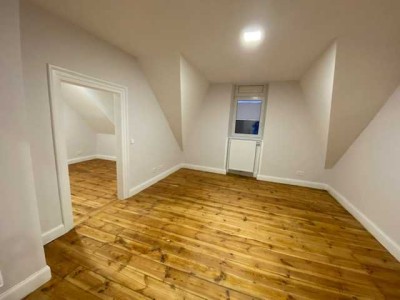 Hochwertige Altbauwohnung in bester Lage von KL