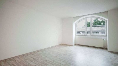 Vielseitig & hell – 3-Zimmer-Wohnung mit zwei Bädern nahe Berlin