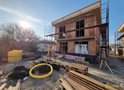 ROHBAU FERTIG. EXZELLENTES EINZELHAUS! KELLER. TOP-WOHLAGE. PROVISIONSFREI für den Käufer.