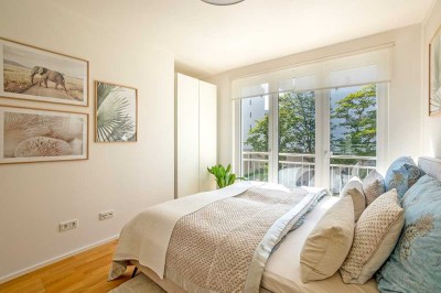 Düsseldorf Golzheim! Helle moderne 3 Zimmer Wohnung mit Aufzug, Einbauküche, Stellplatz und Balkon!