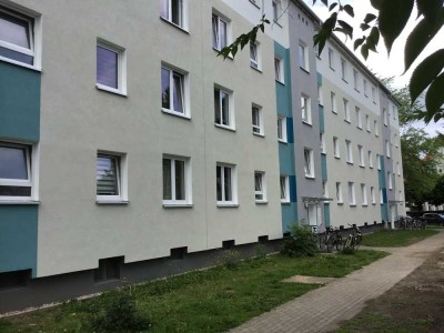 Wohn (t) raum: weitläufige 4-Zimmer-Wohnung Nähe Klinikum und Universität