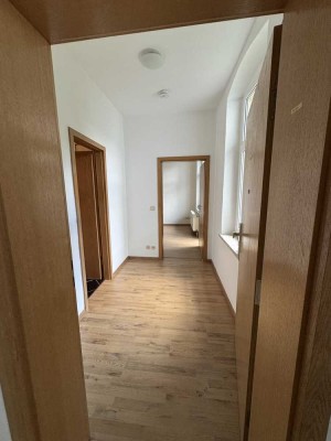 Geräumige 3-Raumwohnung in ruhiger Lage mit EBK und Balkon