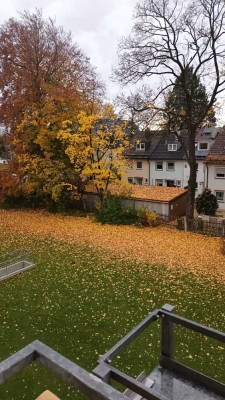 3 ZKB-Zimmer-Wohnung mit Loggia & Tiefgarage im beliebten Münchner Fasangarten