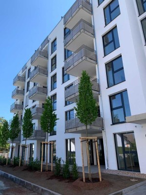 Große 2 Zimmer Wohnung in ruhiger Lage