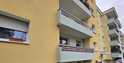 Helle 4-Zi.-Whg. m. Balkon in ruhiger stadtnaher Lage am Wald