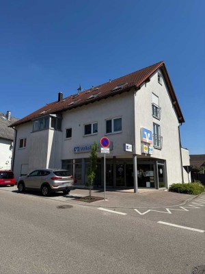Hardthausen - Gochsen, 3 Zimmer, EBK, Balkon, Carport