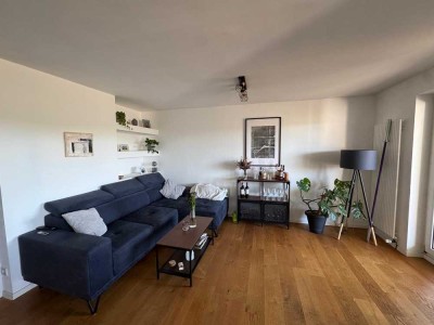 Zentral gelegene 3,5-Zimmer-Wohnung mit großem Balkon und Blick über Siegen
