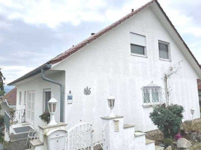 Schöne 3 Zimmer Eigentumswohnung inkl. Carport in bester Lage