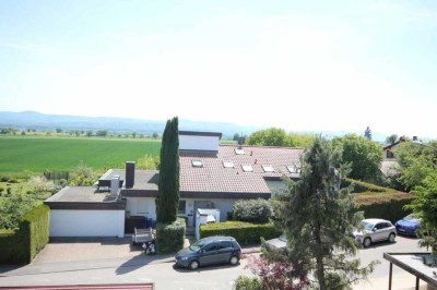 Das Einfamilienhaus mit Doppelgarage am Ortsrand zwischen Tübingen und Reutlingen