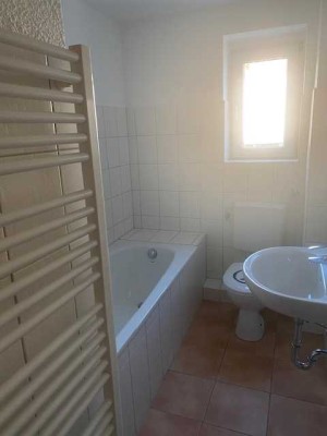 Helle 2 Zimmer Altbauwohnung  2 im ruhigen 4 Familien Haus