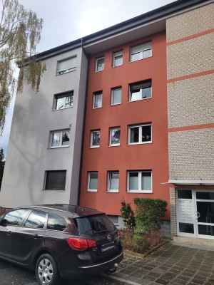 Helle 1-Zimmer-Wohnung mit Balkon in ruhiger Wohngegend