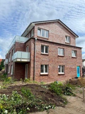 Neubau/Erstbezug in Lübeck (Energiestandard KfW55)!!! 3-Zimmer-Obergeschoss-Wohnung mit Balkon