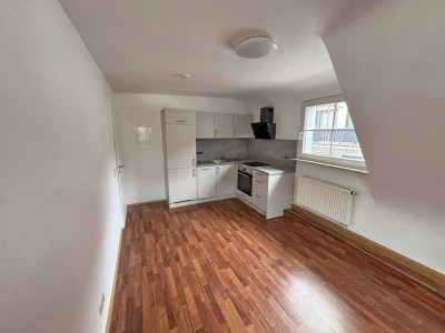 **2-Zimmer-Apartment mit neuer Einbauküche mitten in Calw**