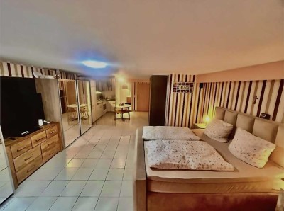 Möbillierte Souterrain-Wohnung mit eigenem Eingang in Rothenburg /Bleiche